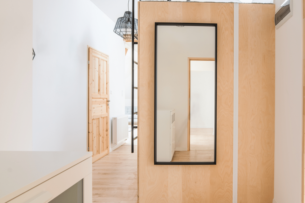 mirror installation service